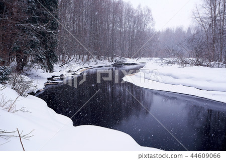 river in winter landscape / snowy view river in icy landscape, winter mist in panoramic landscape river in winter landscape / snowy view river in icy landscape, winter mist in panoramic landscape 44609066