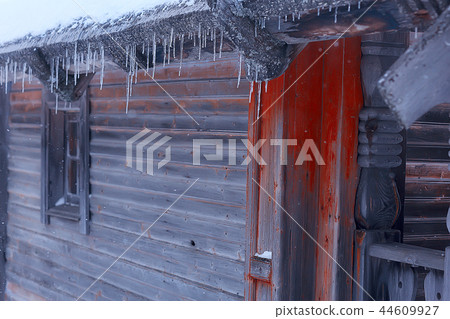 wooden houses in the Russian countryside / wooden architecture, Russian provincial landscape, winter view village in Russia 44609927