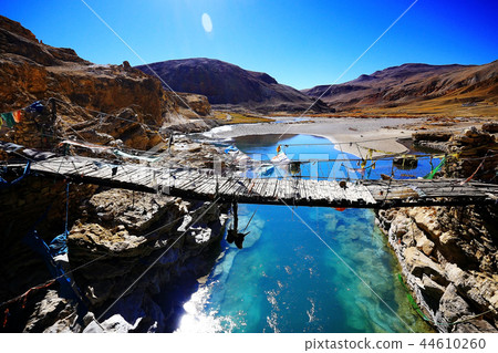 sacred lake in tibet landscape sacred lake in tibet landscape 44610260