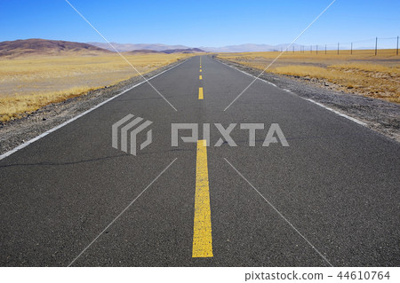 mountain road in tibet 44610764