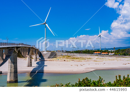 (Shizuoka Prefecture) Shikibu bridge in the Kikukawa estuary 44615993