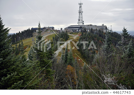 View of Laurentian Plateau / Gondola summit View of Laurentian Plateau / Gondola summit 44617743
