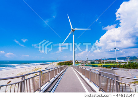 (靜岡縣)Kikugawa河口的風力渦輪機 (靜岡縣)Kikugawa河口的風力渦輪機 44618147