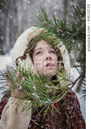 Portrait russian girl smile in national kerchief Portrait russian girl smile in national kerchief 44618158