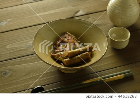 Simmered sea bream Simmered sea bream 44618268
