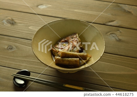 Simmered sea bream Simmered sea bream 44618275