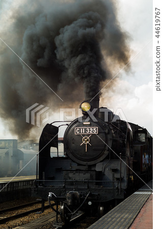 Steam locomotive C11 44619767