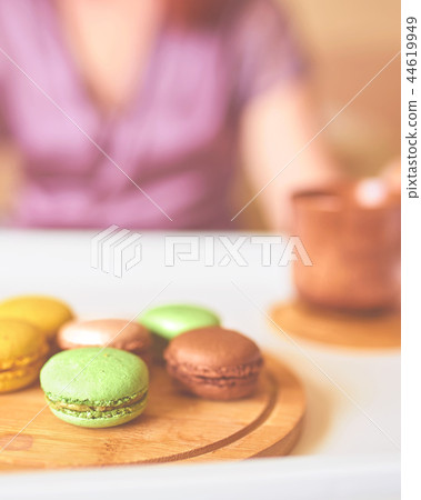 Woman morning breakfast 44619949