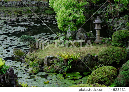 Goto Uen Garden Hakuten-yashiki, heart character is the pond part 7 Goto Uen Garden Hakuten-yashiki, heart character is the pond part 7 44622381