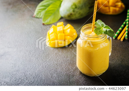Healthy mango smoothie 44623097