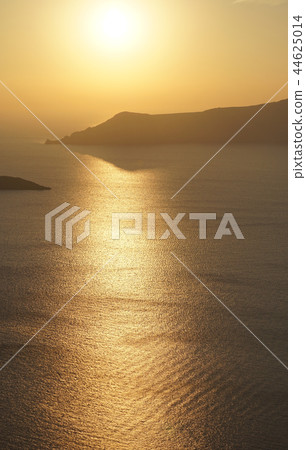 Sunset of the Aegean Sea Sunset of the Aegean Sea 44625014