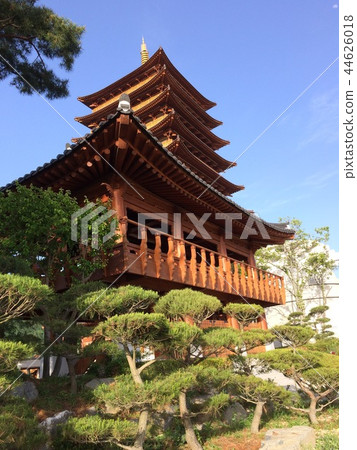 Five stories Five stories 44626018