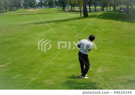 Golf is s sport that requires a lot of effort Golf is s sport that requires a lot of effort 44626344