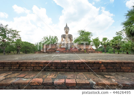 Ancient Buddha in Wat Mae Chon Sukhothai Thailand. 44626495
