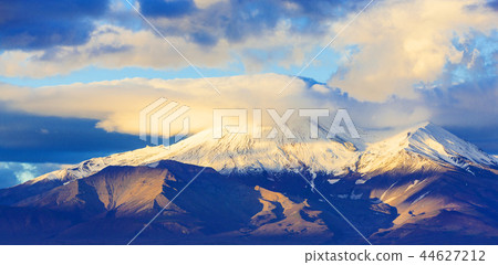 Avachinsky and Kozelsky volcanoes 44627212