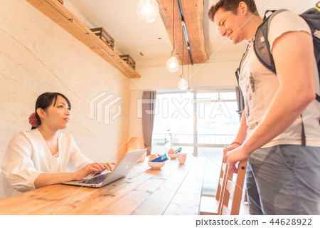 two people, hotel, hotels 44628922