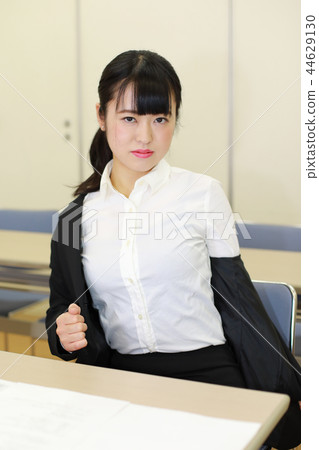 OL辦公室穿,脫掉,換衣服 OL辦公室穿,脫掉,換衣服 44629130
