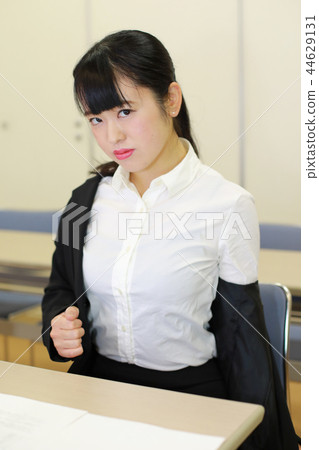 OL辦公室穿，脫掉，換衣服 44629131