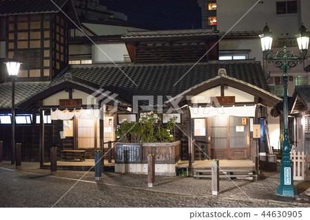 Kusatsu熱水的熱水 44630905