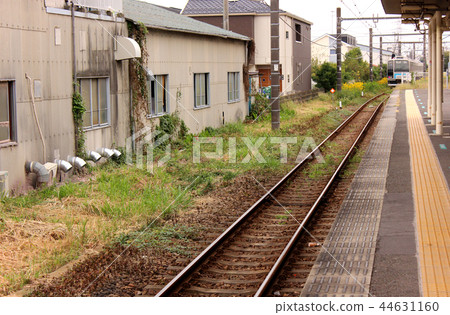 離開相模線水煙站的茅崎火車 44631160