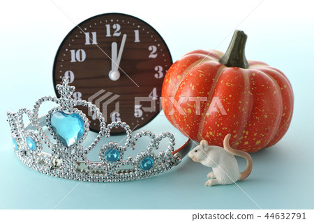 Cinderella Cinderella 44632791