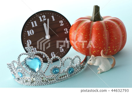 Cinderella Cinderella 44632793
