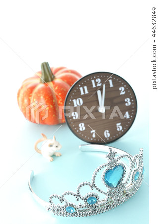Cinderella Cinderella 44632849