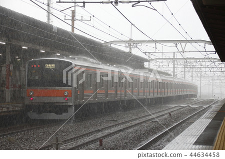 Musashino Line 205 series train going in guerrilla heavy rain Musashino Line 205 series train going in guerrilla heavy rain 44634458