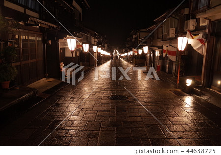 Yaosaka town 44638725