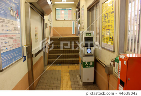 相模線Kadosawabashi車站檢票口（2） 44639042