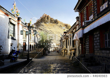 city view in Tibet china 44640983