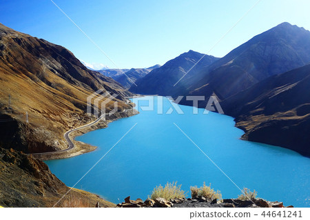 sacred lake in tibet landscape 44641241