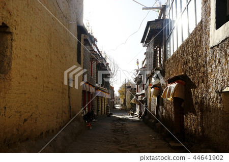 city view in Tibet china 44641902