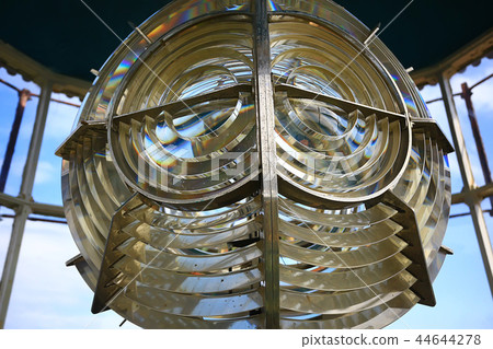 lamp of the lighthouse / glass large lamp on the sea lighthouse, large light source, industrial lighthouse lamp of the lighthouse / glass large lamp on the sea lighthouse, large light source, industrial lighthouse 44644278