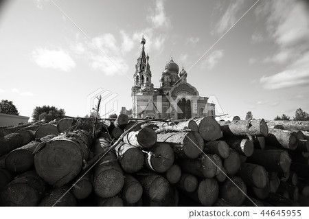 cathedral in russia gold ring / kukoboy beautiful orthodox historical cathedral 44645955