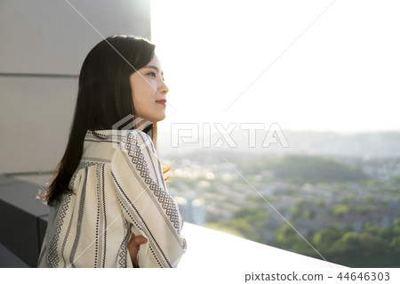從陽台望出大樓 從陽台望出大樓 44646303
