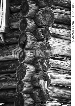 Old wooden houses in the village Old wooden houses in the village 44649308