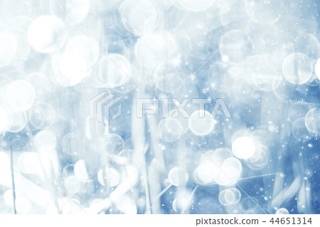 silvery blue highlights snow rain water blurred background silvery blue highlights snow rain water blurred background 44651314