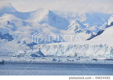 Antarctic Peninsula Paradise Bay Antarctic Peninsula Paradise Bay 44654495