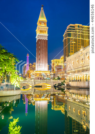 Beautiful architecture building of venetian and other hotel resort and casino Beautiful architecture building of venetian and other hotel resort and casino 44656146