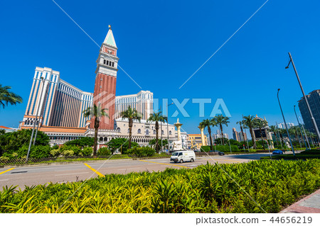 Beautiful architecture building of venetian and other hotel resort and casino Beautiful architecture building of venetian and other hotel resort and casino 44656219