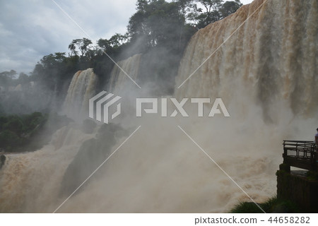 Iguazu Falls Iguazu Falls 44658282