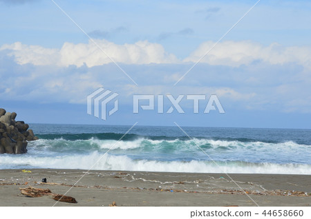 Iwase beach (Toyama Prefecture Toyama city Iwase) 44658660