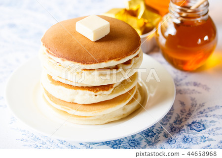 Wholemeal pancake Wholemeal pancake 44658968