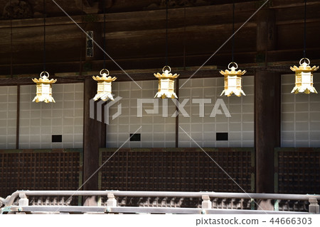 【紀伊山脈的世界遺產和參拜路線】和歌山縣伊東郡高野町高野山團上伽藍神影堂吊燈 【紀伊山脈的世界遺產和參拜路線】和歌山縣伊東郡高野町高野山團上伽藍神影堂吊燈 44666303