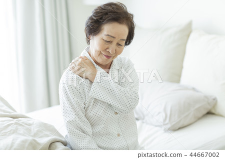 高級的女人 44667002