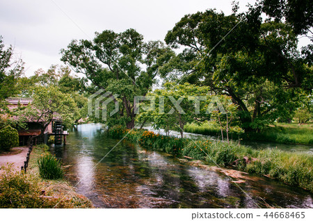 Natural stream vintage cottage old water turbine Natural stream vintage cottage old water turbine 44668465