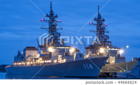 Oiso's escort ship Oiso's escort ship 44668824