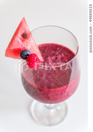 Delicious raspberry smoothie Delicious raspberry smoothie 44669819