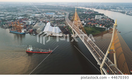Aerial view of Bhumibol Bridge and Chao Phraya River in structur 44670393